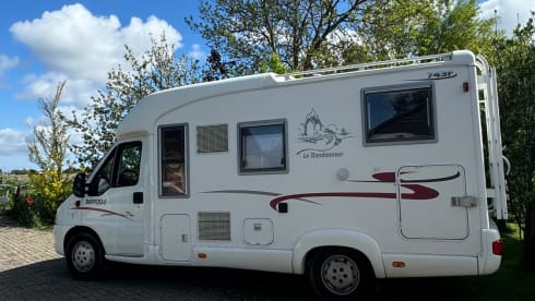 Mooie compacte camper 2/3 persoon
