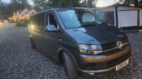 Home on wheels – 4 berth Volkswagen campervan from 2016
