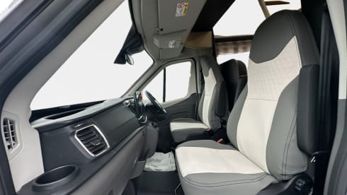 Rascal 2 – 6 berth Ford alcove from 2026