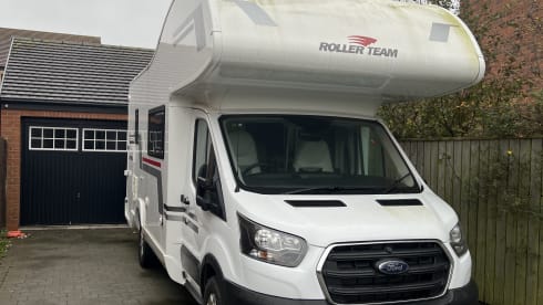 6 berth Ford bus from 2021