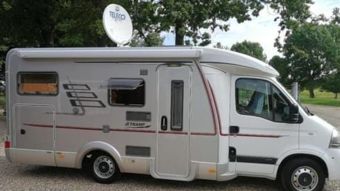 2p Hymer semi-integrated from 2007