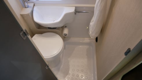 Chausson1, 2 sleeping- 4 seats.