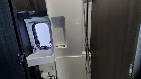 Benni – Bus camper built in 2021 for rent in Kontich.