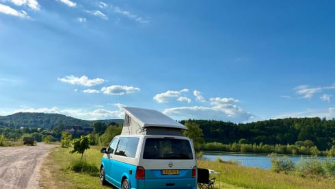 Two-toner  – Bakker Bus camper 2 pers. two-toner / off-grid