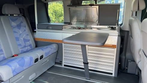 Blu – Mercedes Benz Viano Marco Polo 4 seats