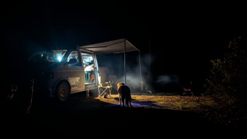 Lola – Camping-car Volkswagen 4 places de 2011