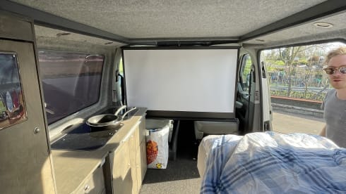 Blastoise – Volkswagen T5 camper van