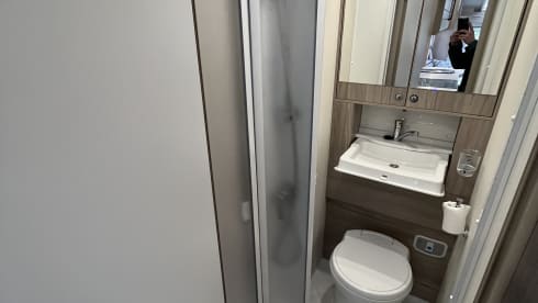 MINDY – 2022 Luxury 4 berth Elddis Magnum GT Motorhome