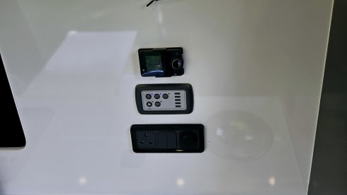 Frank – Ford Campervan mit 2 Schlafplätzen, Baujahr 2015