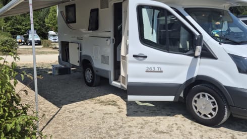Petit Bonheur – 4p Roller Team semi-integrated uit 2018