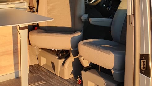 Cali-Waka – 4pers. 2023 Volkswagen California Coast Van