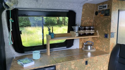 Bespoke campervan for wild adventures in all seasons <3