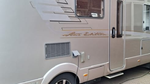 2p Hymer integrated uit 2012