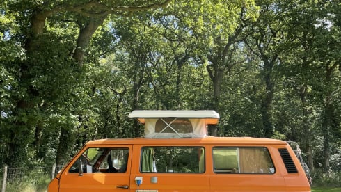 Toby – 2p Volkswagen bus from 1983
