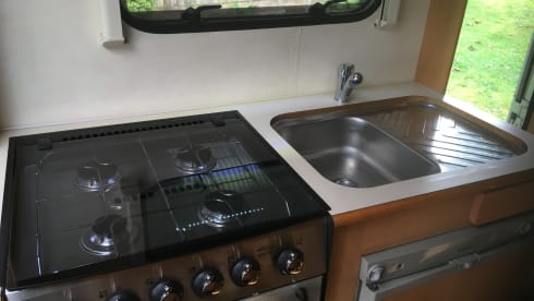 AVA – 2 berth Peugeot advangarde from 2006