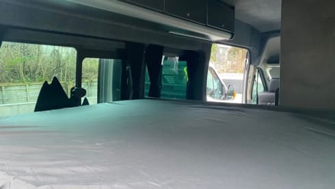 4p Luxury Campervan 