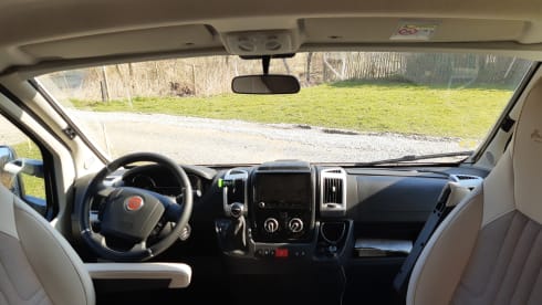 MOBI – Burstner Lyseo 690 for 4 persons