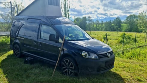 Extended Volkswagen Caddy Camper