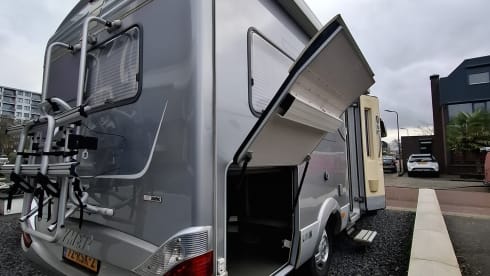 4p Hymer integrated uit 2008