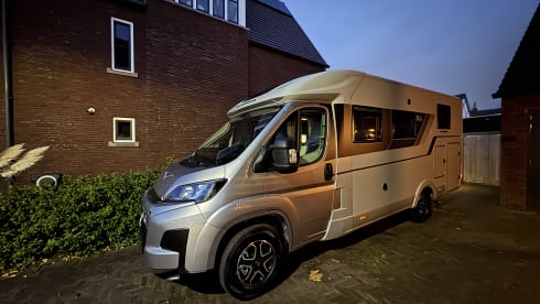 60 Years Edition – 3p Adria Mobil semi-integrated uit 2026