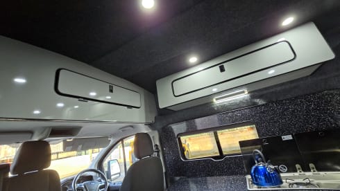 Big grey – 2 berth Ford Transit Custom campervan *HOT water + shower point* RIB Bed
