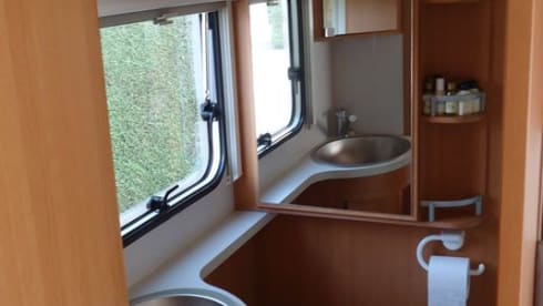 De panter – 3p Knaus Half-Integraal uit 2010