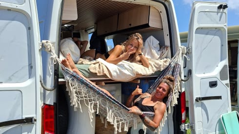 Charly – 3p Volkswagen campervan uit 2018