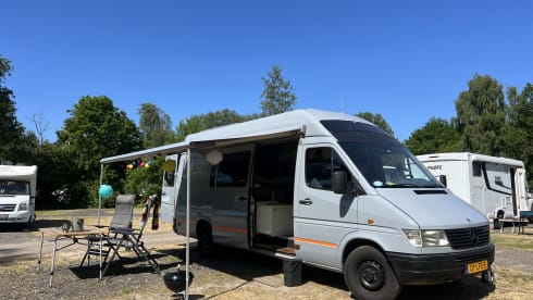 Bakbeest Bertje – 2p camper Bertje is looking for fun