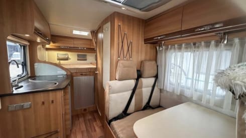 4p Hymer integrated from 2010