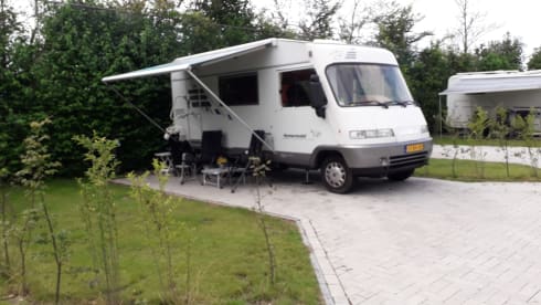 5p Hymer integrated from 1997