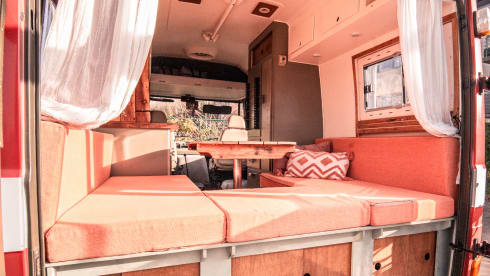 Ayub – old-school Mercedes fire bus and off grid camper