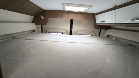 2p Pössl for 2 luxury bus camper e-bike carrier