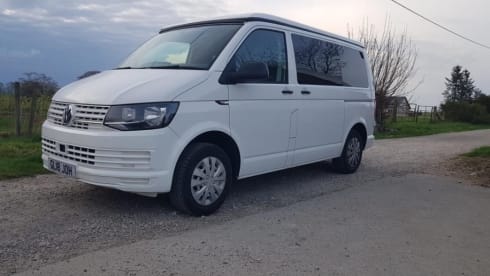 Van Bran 3000 – 4 berth T6 Volkswagen campervan