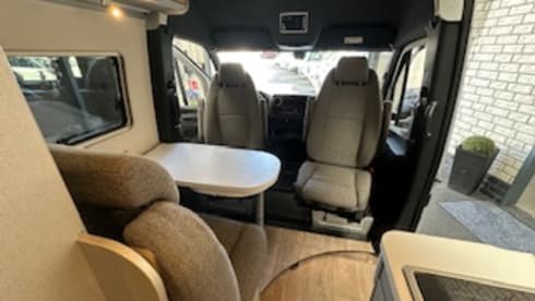 4-seater Mercedes-Benz bus from 2023