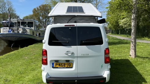 P-458-JD – 4p Fixxter campervan from 2022