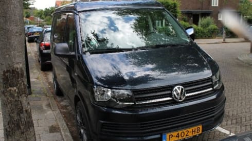 nice VW T6 Multivan with wide bed, pop-up roof, automatic