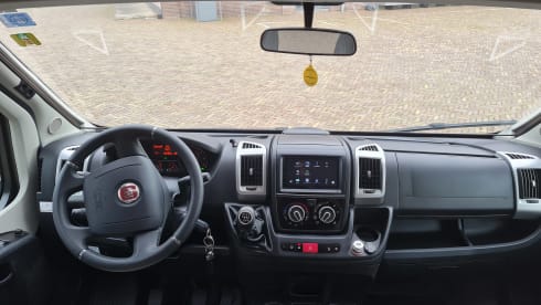 4p Challenger teilintegriert ab 2015