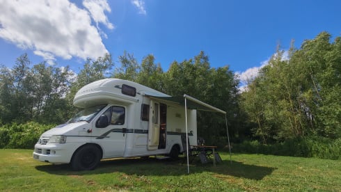 GeeGee – Autotrail Cheyenne 635SE 2006 2.8JTD met 4 slaapplaatsen