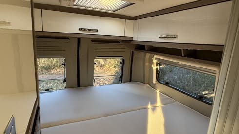 4p Pössl bus uit 2020