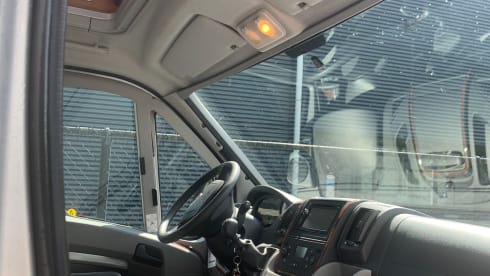 4p Dethleffs semi-integrated uit 2011