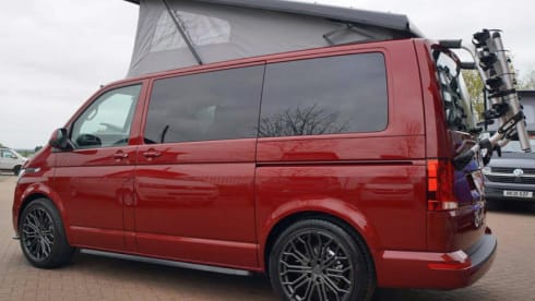 Beau – Ultimate luxury! Fully appointed 4 Berth VW Camper