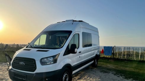 Paule – Get into your VanLife experience with our Paule!