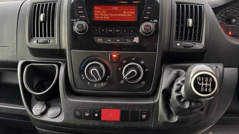 Vincent – a comfy yellow 2 berth Peugeot campervan from 2015