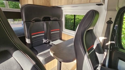 Foresta Seicento – 4-sitziger Citroën-Bus aus dem Jahr 2014