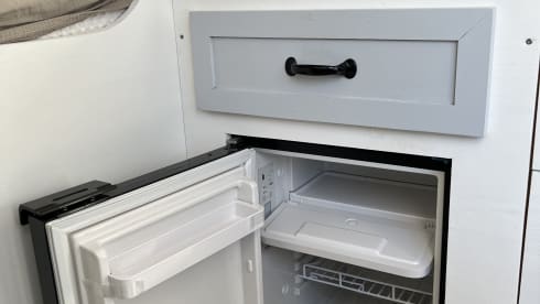Happy Camper  – 3p Renault camper van from 2011
