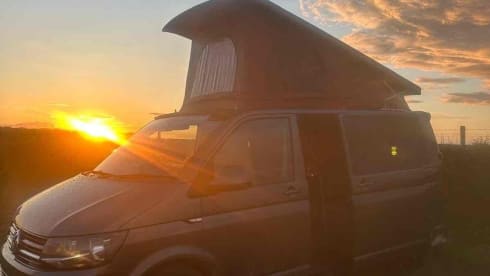 Keith the WanderVan – 4 berth Volkswagen campervan from 2018
