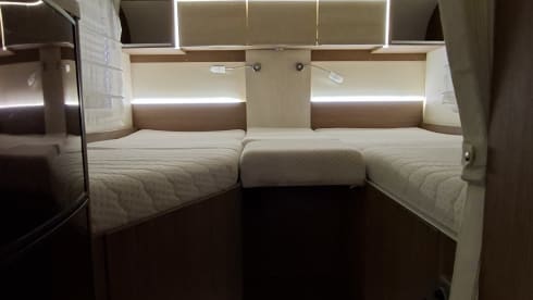 4-person Bürstner Viseo i690G integrated motorhome from 2014