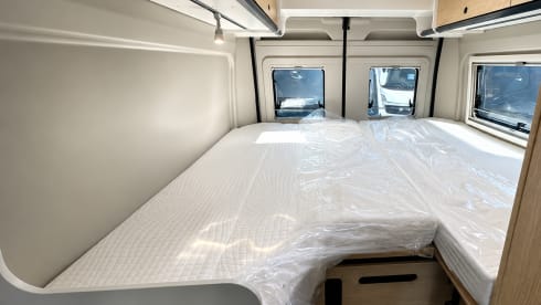 V-type – Sunlight buscamper compact met lengtebedden