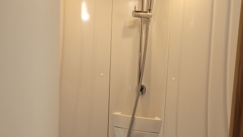 Fully equipped and ready to go. Luxury, TOP model: Bürstner (2020)