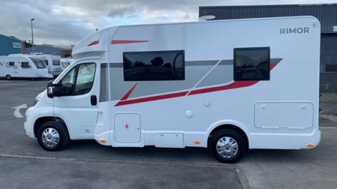 rent my campa – rimor 12p 4/6 berth